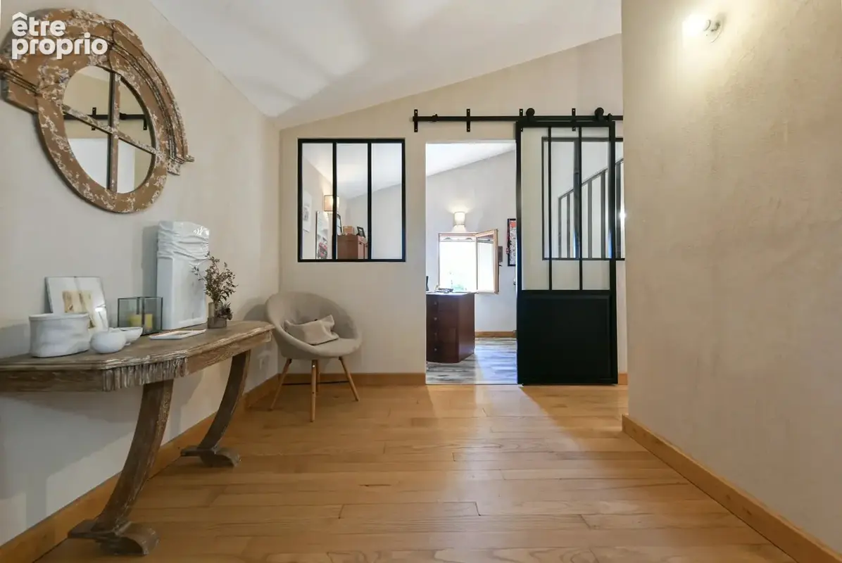 Superbe propriété de village avec jardin et piscine à 17 kms d’Uzès - photo 9