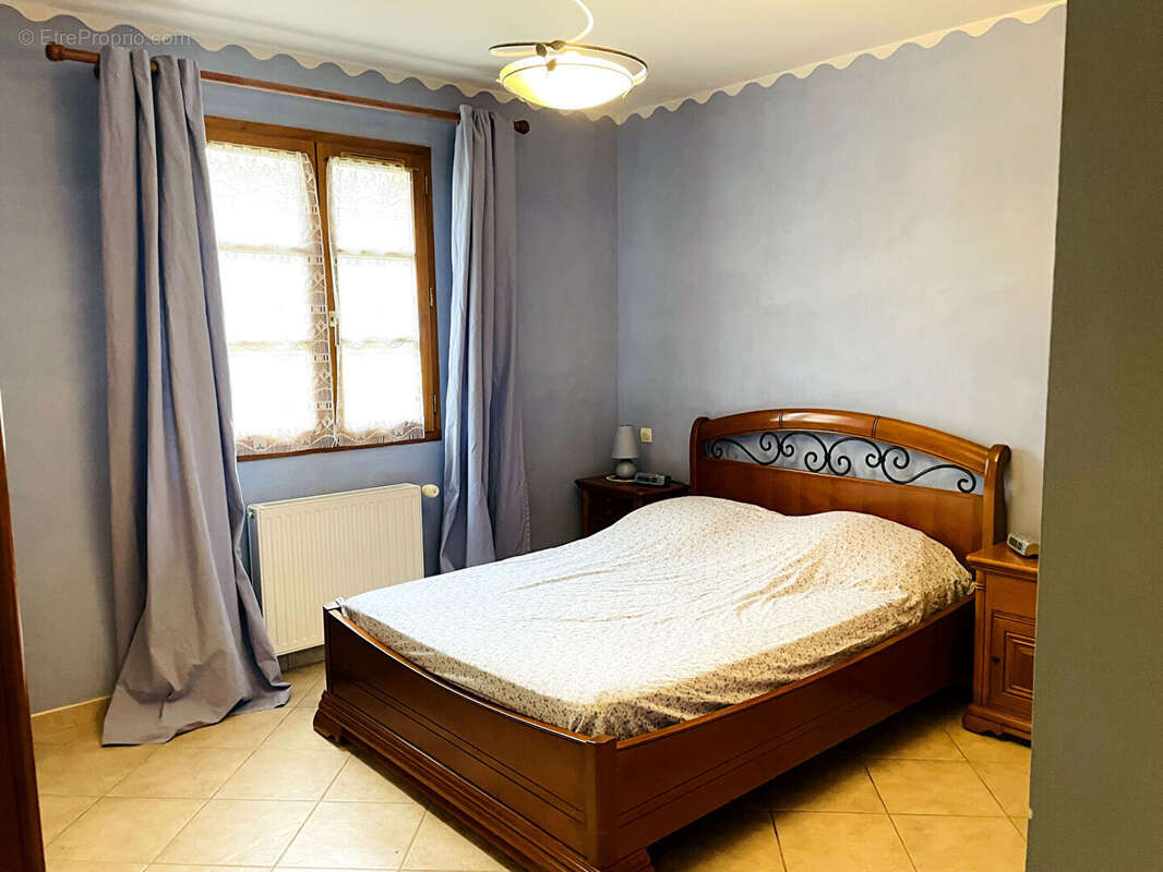 Maison à CIVRAY-SUR-ESVES