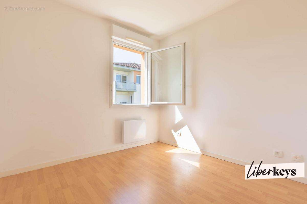 Appartement à SAINT-SEBASTIEN-SUR-LOIRE