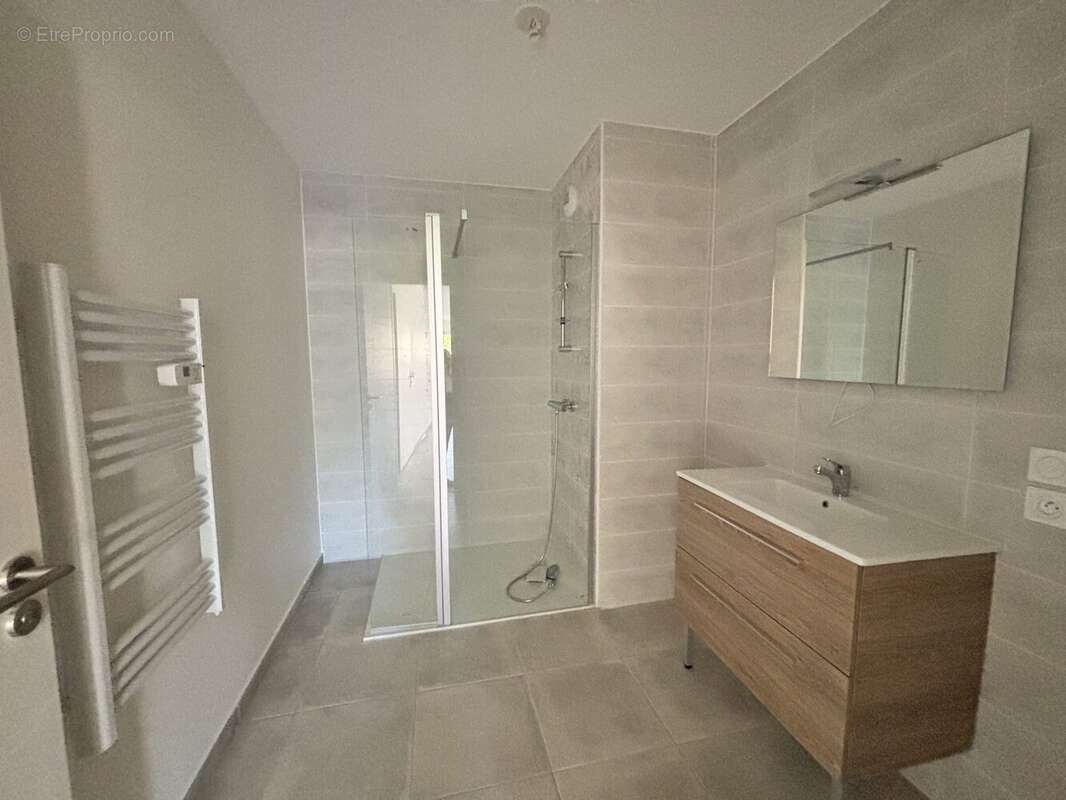 Appartement 82 m² à Chatillon-Saint-Jean  - photo 5