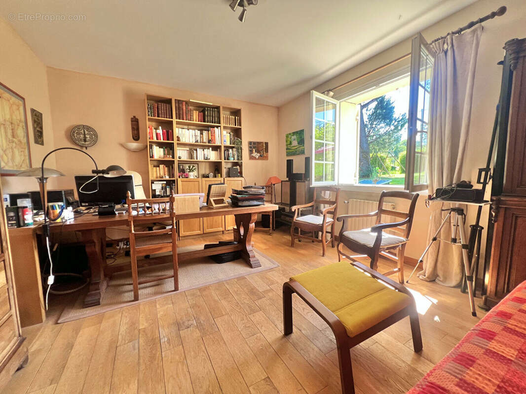 Maison à VILLEFRANCHE-DE-LONCHAT