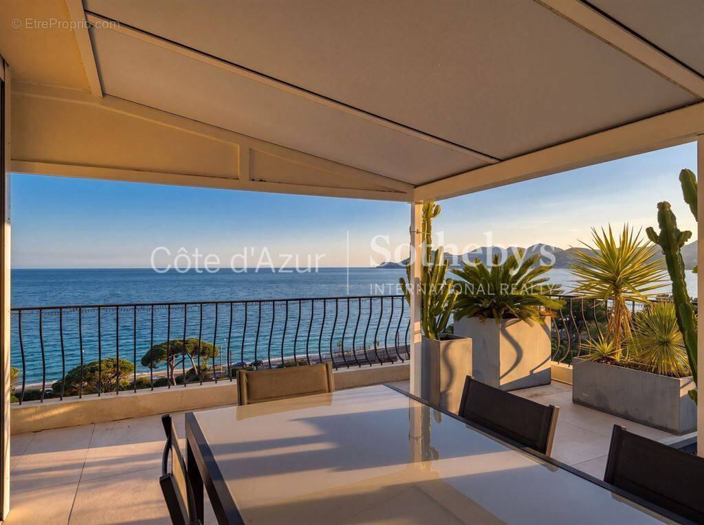 Appartement à CANNES