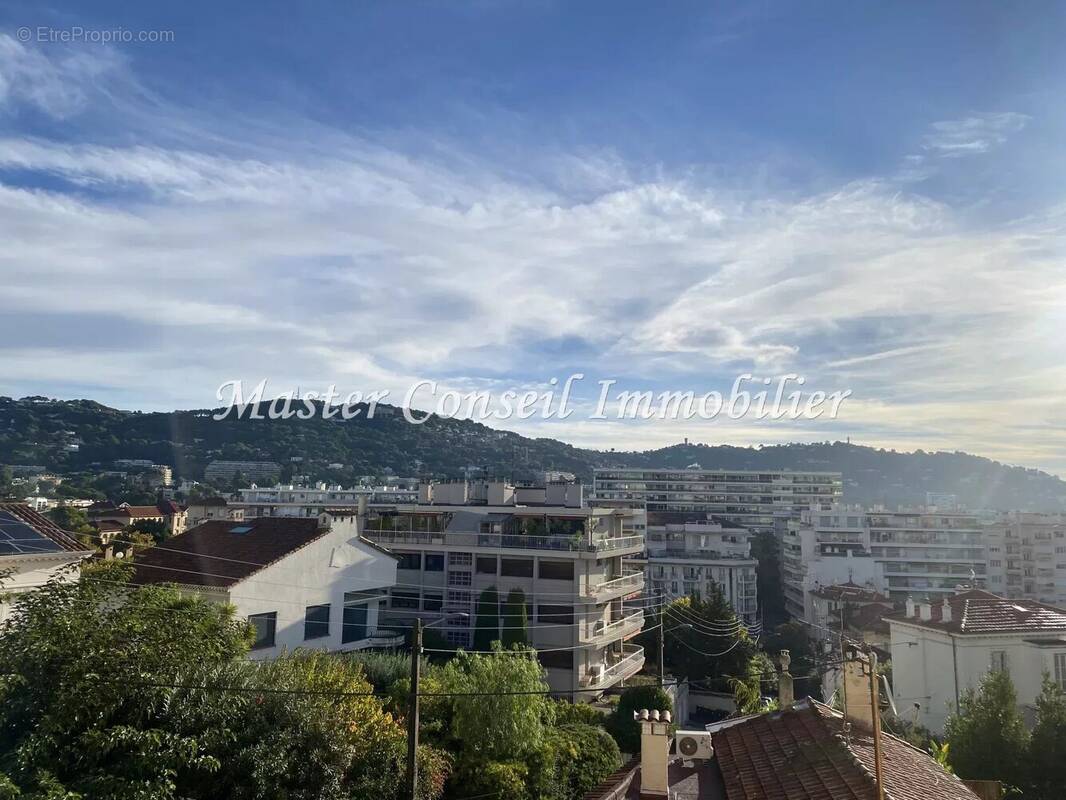 Appartement à LE CANNET