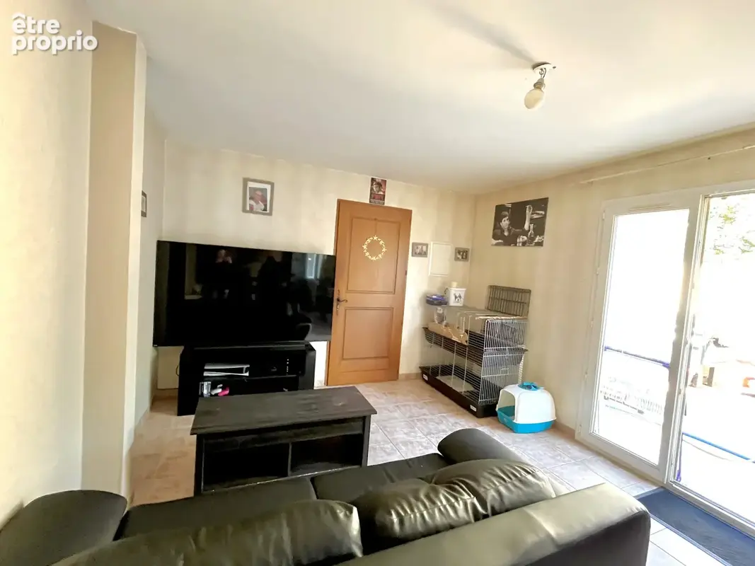 Appartement à CHATEAUNEUF-LES-MARTIGUES