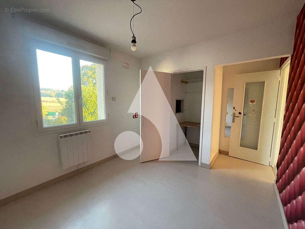 Appartement à REYRIEUX