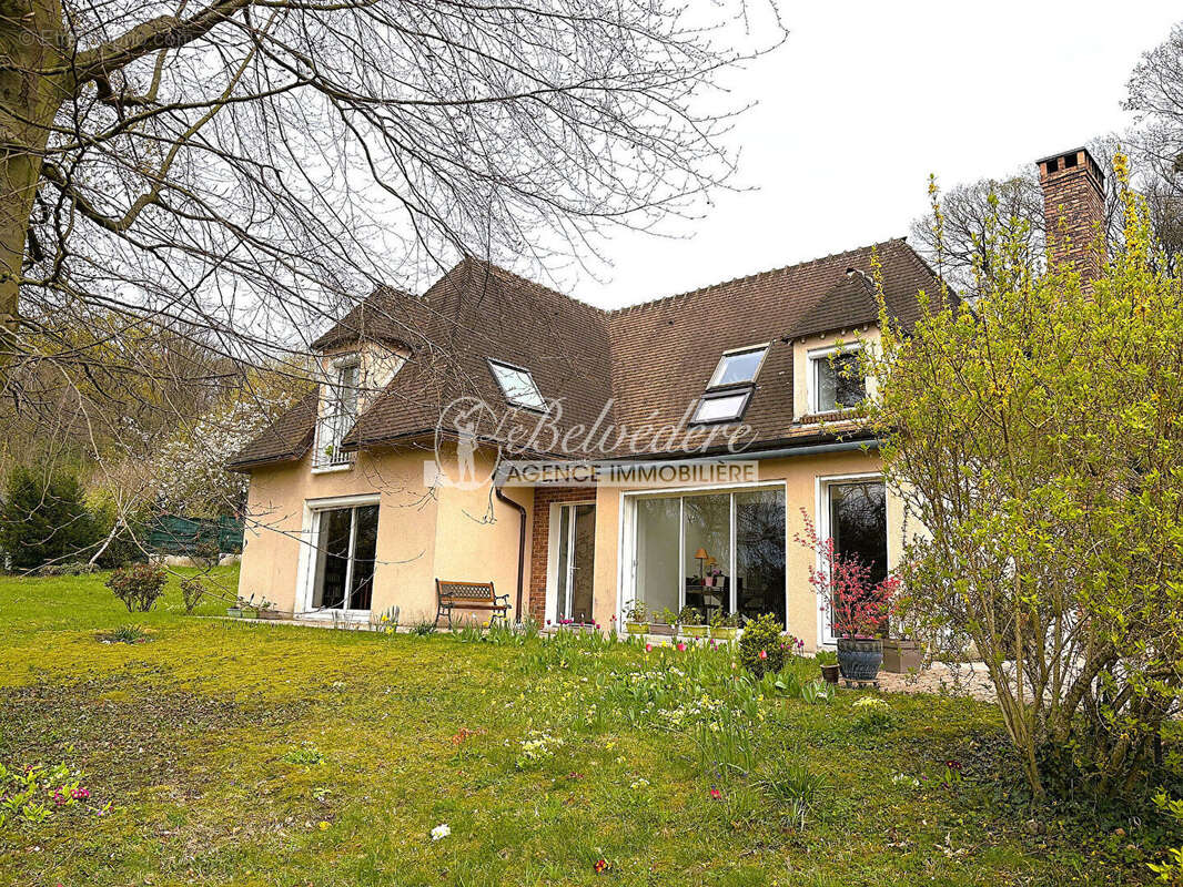 Maison à SAINT-LEU-LA-FORET