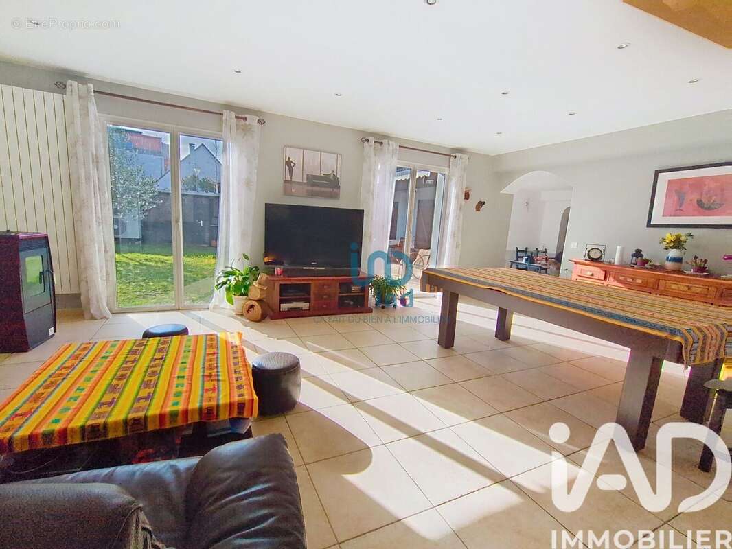 Photo 2 - Maison à SAINTE-GENEVIEVE-DES-BOIS