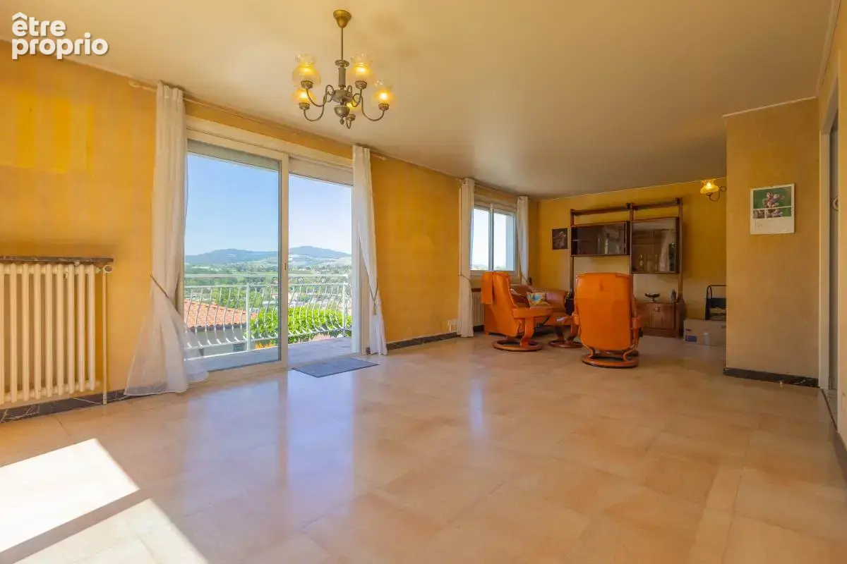 Maison sur sous-sol aménagé avec vue dégagée et piscine - photo 4
