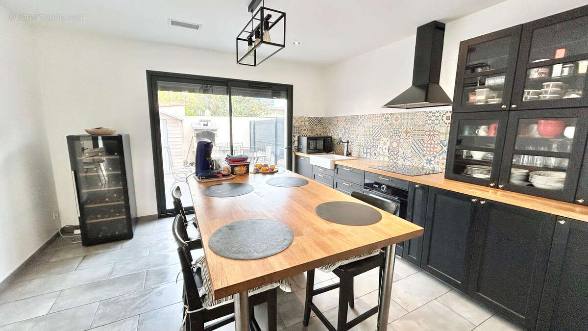 Maison à SAINT-ESTEVE