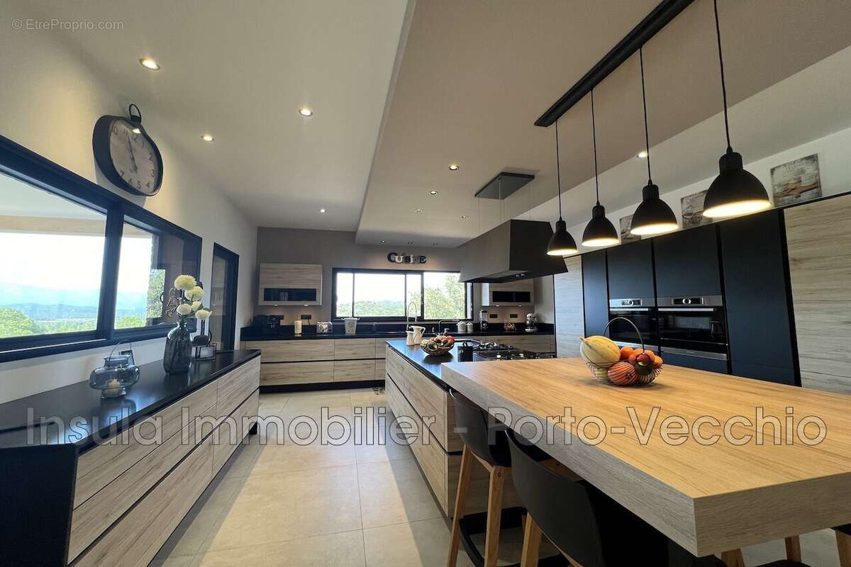 Maison 277 m² à Sotta  - photo 7