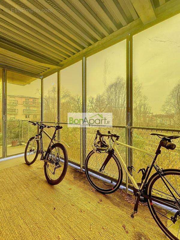 Appartement à L'ILE-SAINT-DENIS