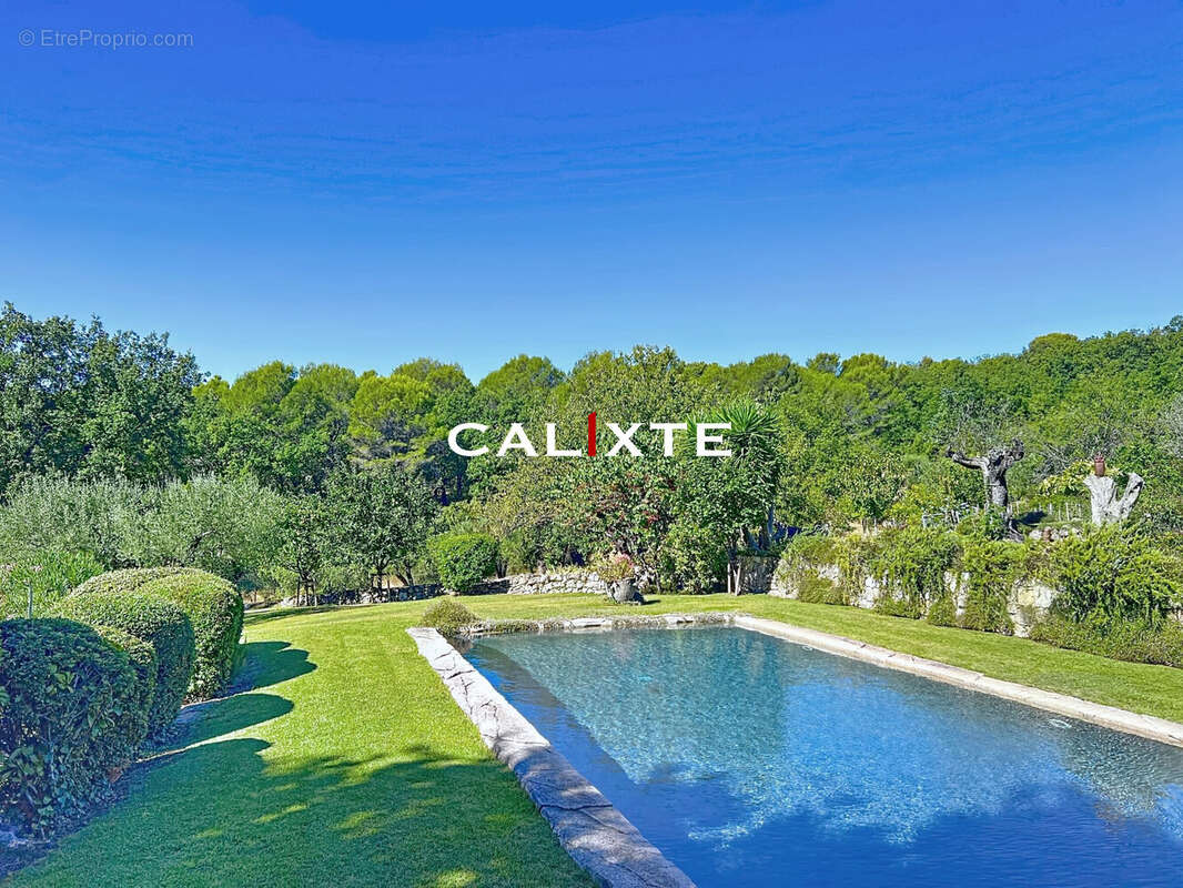 Maison à TOURRETTES