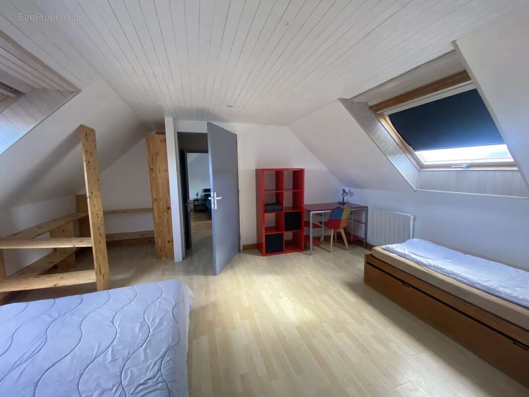 Maison à LAMPAUL-PLOUARZEL