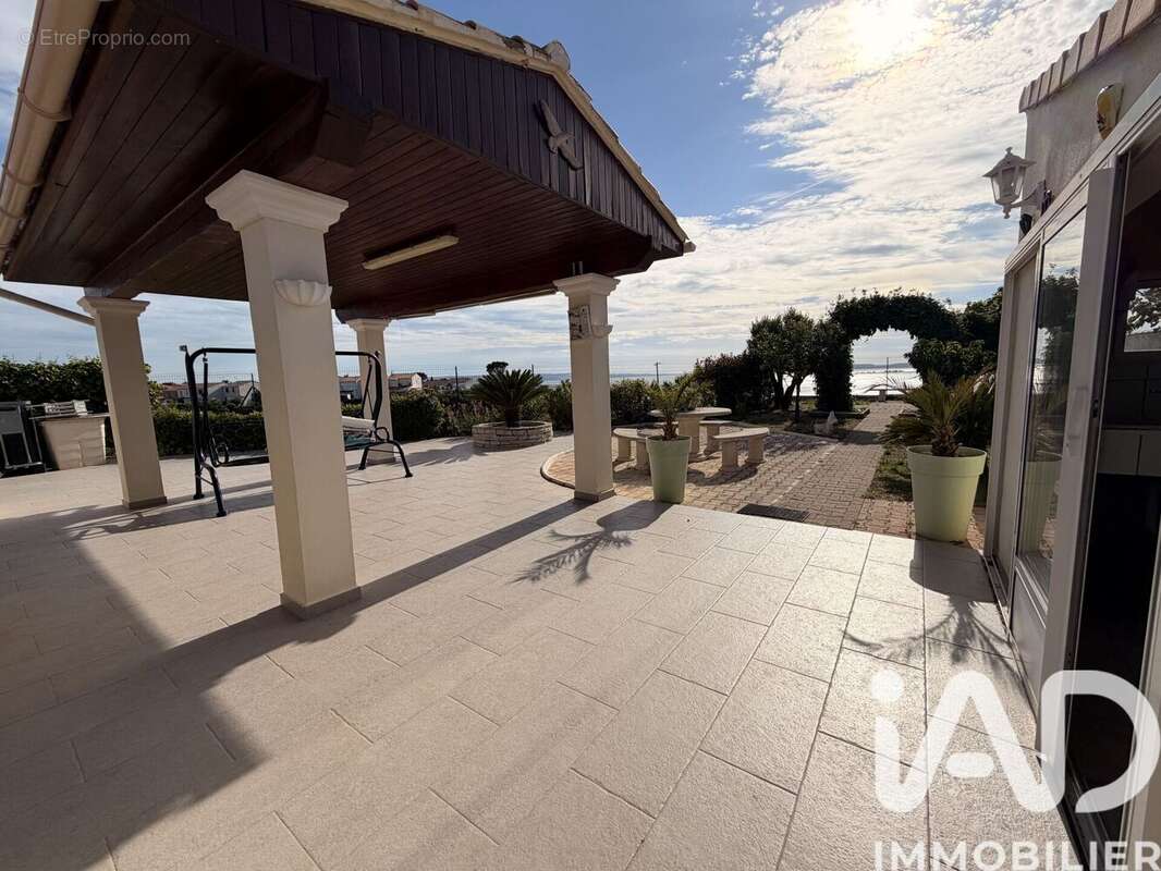 Maison 95 m² à Vitrolles  - photo 2