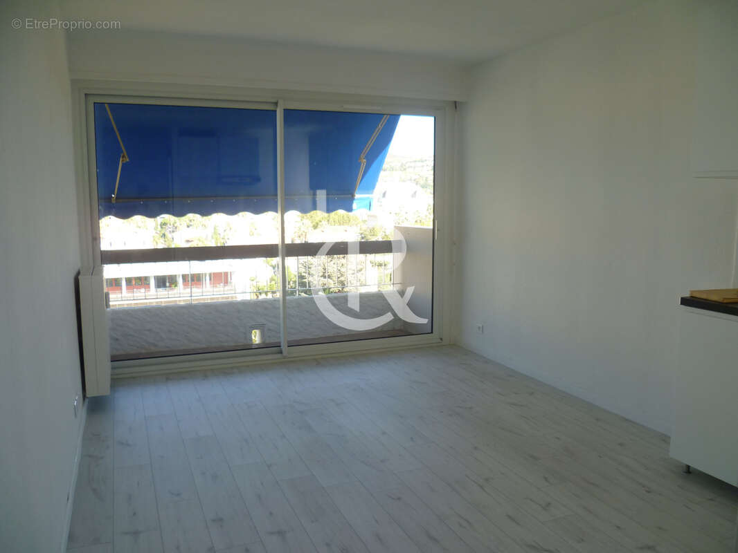 Appartement à HYERES