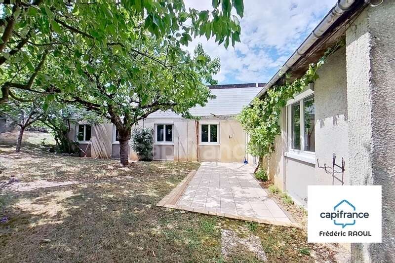 Maison à IS-SUR-TILLE