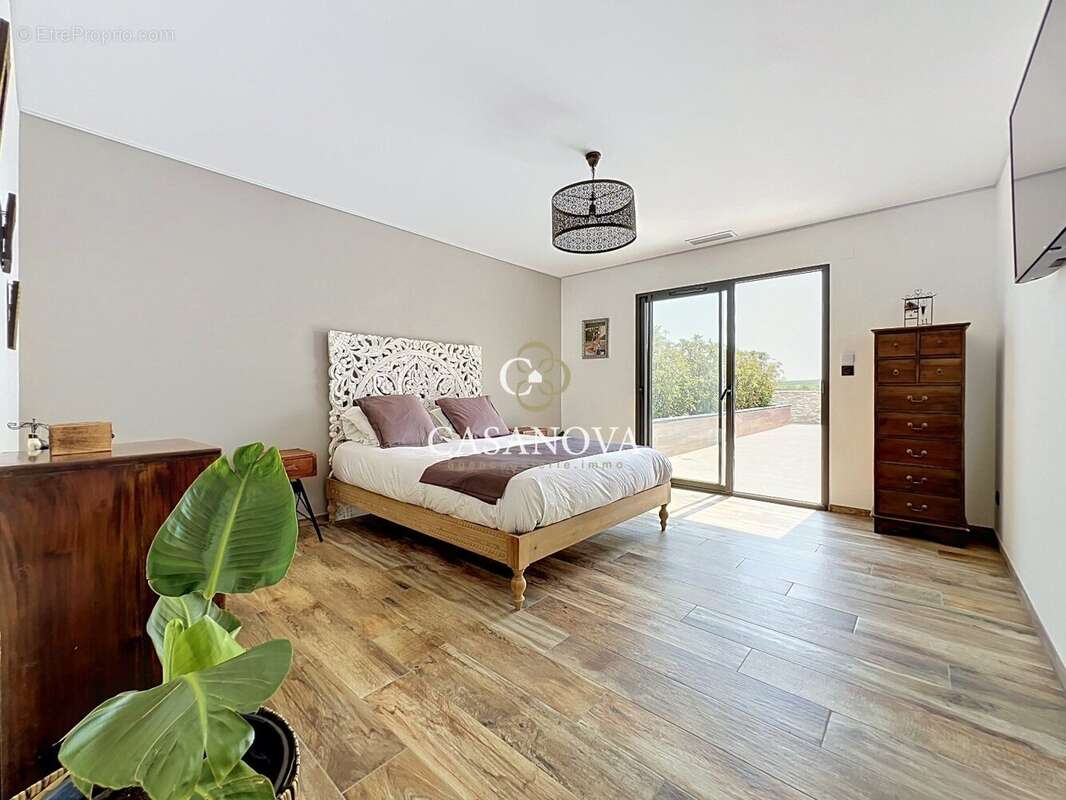Villa d'exception : Panorama, Prestige & Potentiel à deux pas de Béziers et Pézenas - photo 8