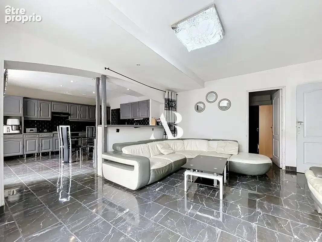 Maison familiale de 318 m2 habitables - photo 5