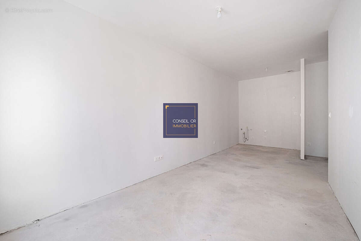 Appartement à SAINT-GENIS-LAVAL