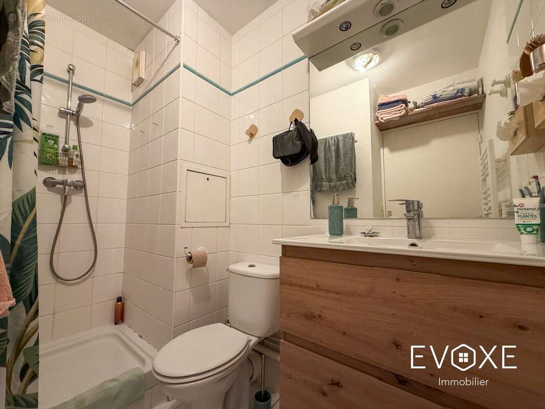 Appartement à PARIS-14E