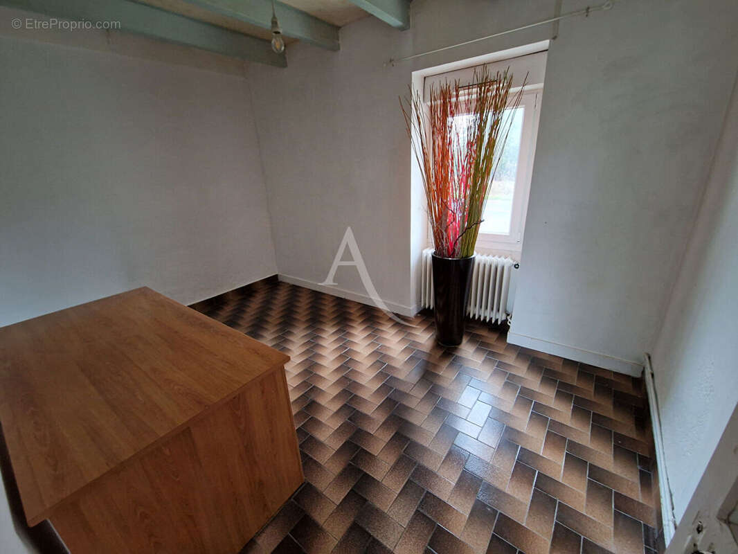 Maison à SAINT-MARS-DU-DESERT