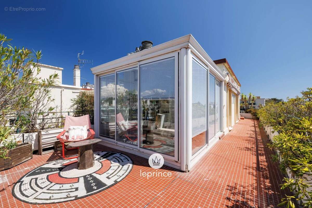Appartement à NICE