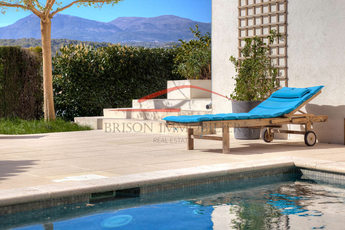 Maison à LA COLLE-SUR-LOUP