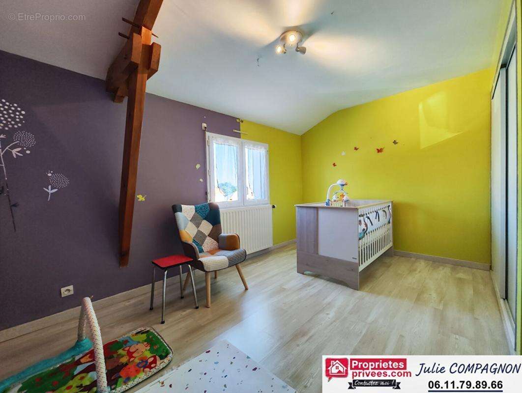 Maison familiale de 145 m² env. avec 4 chambres, garage et grand jardin - photo 12