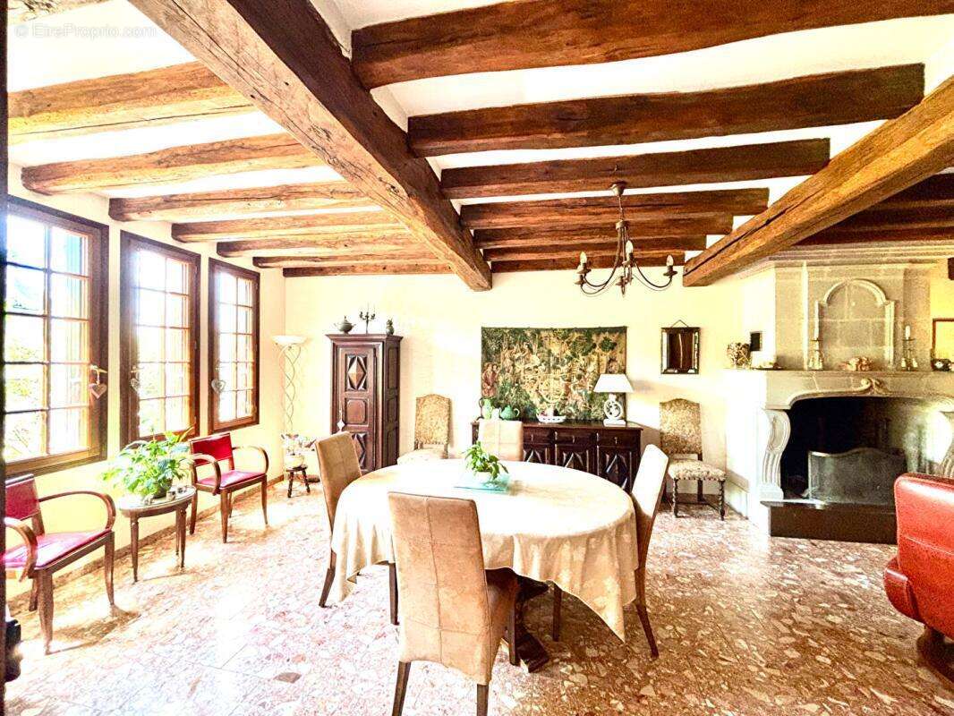 Maison à BREZE