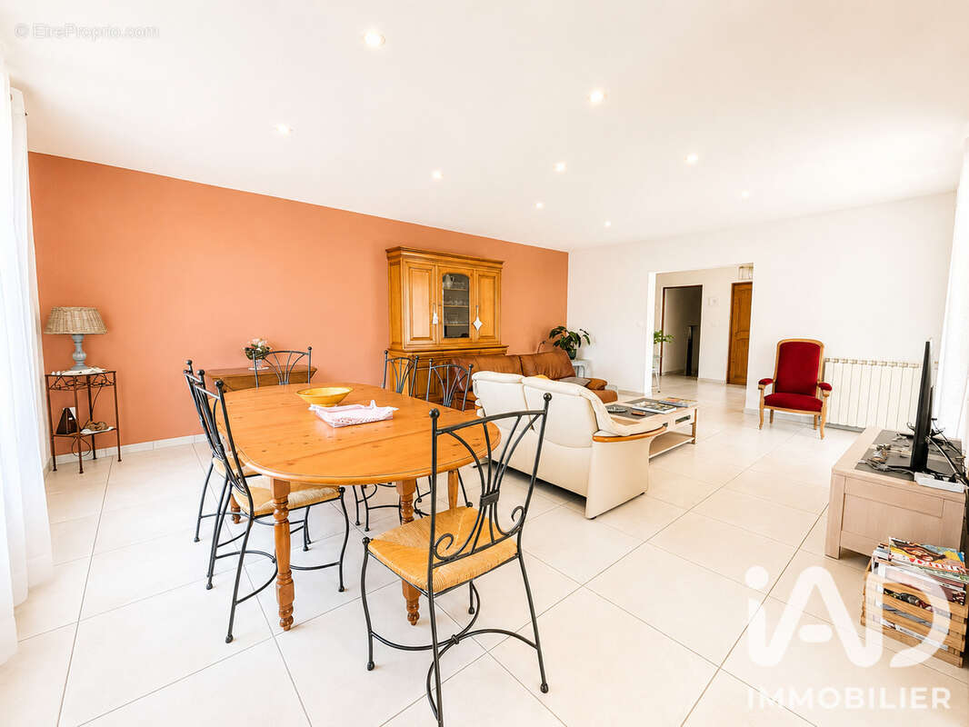 Maison 175 m² à Bollene  - photo 6
