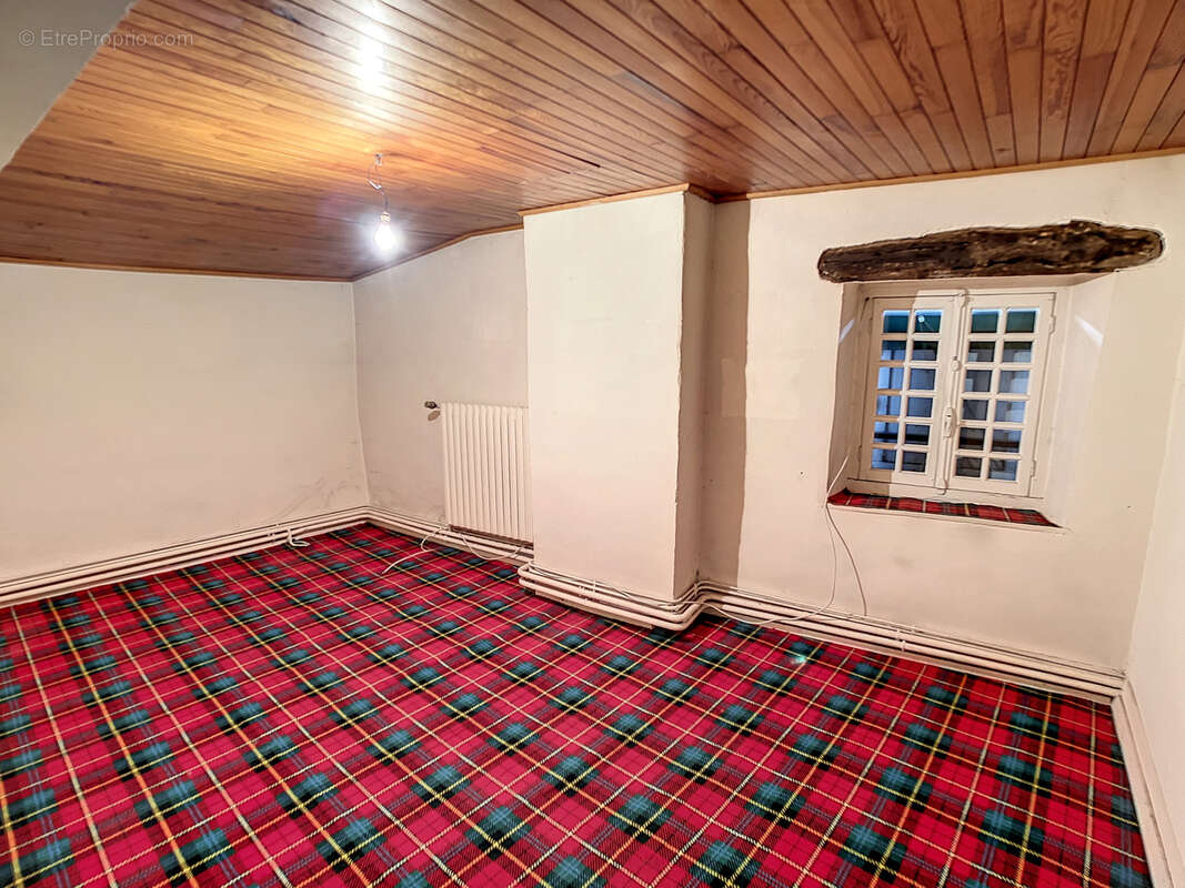 Maison à SAINT-LAURENT-D&#039;AGNY