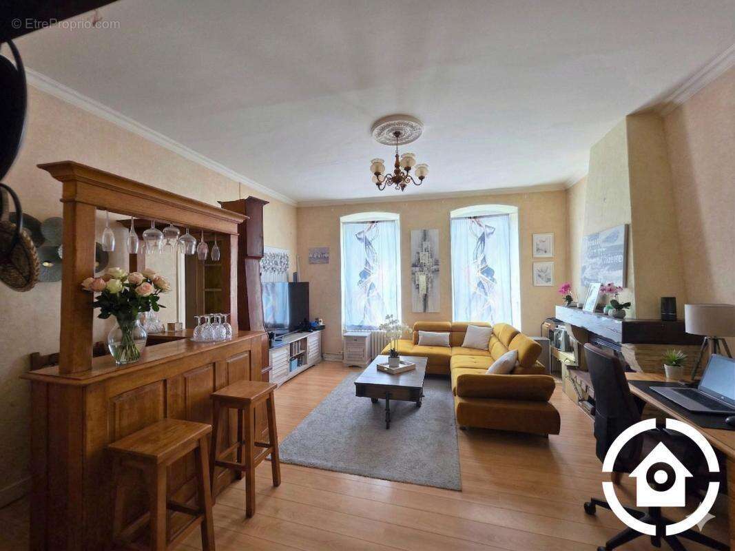 Appartement à RUELLE-SUR-TOUVRE