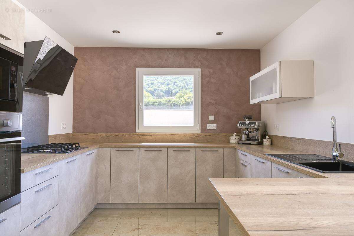 Maison à SAINT-SAVIN