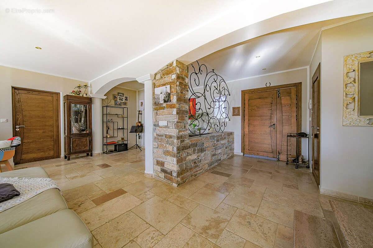 Villa Borgo 5 pièces 160 m2 - photo 3