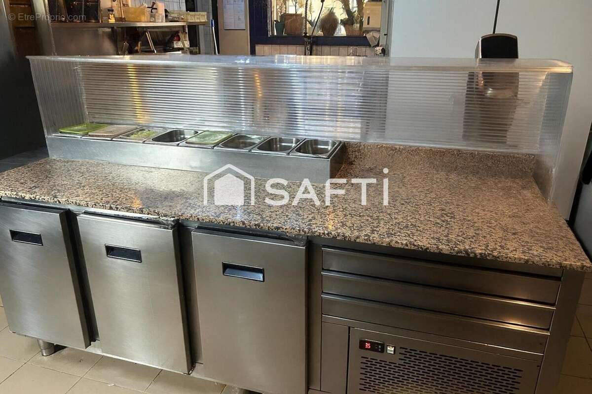 Photo 6 - Commerce à OSNY