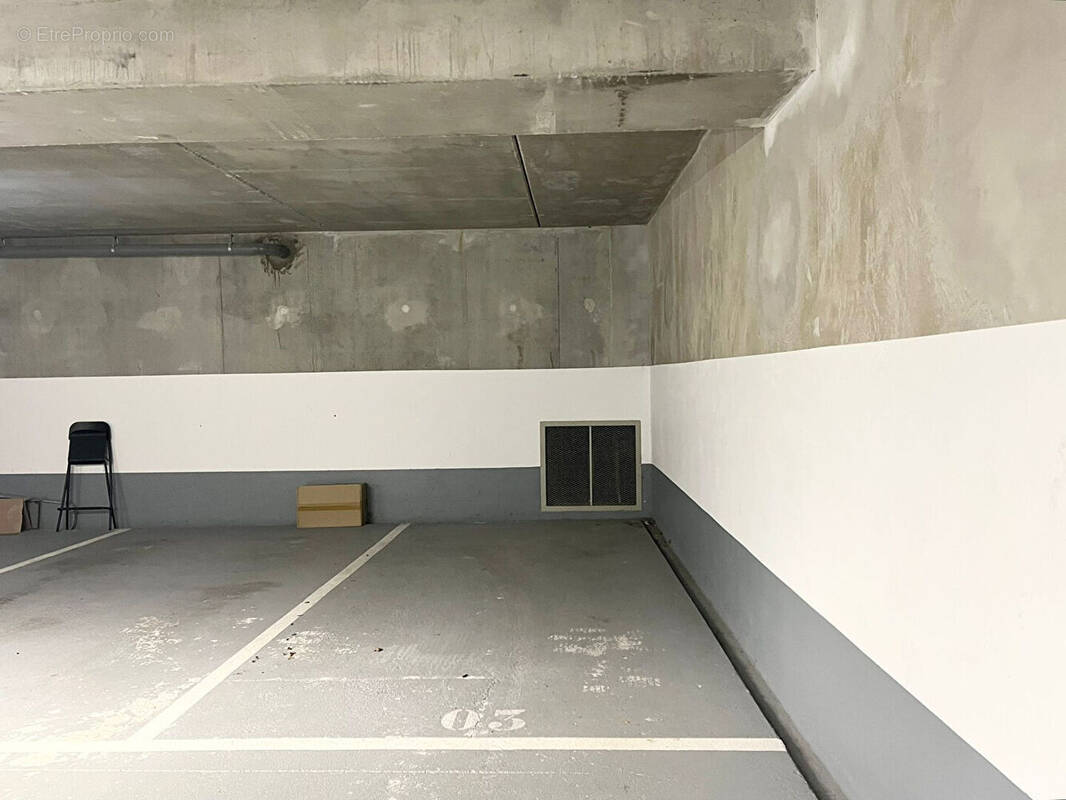 Parking à VANVES