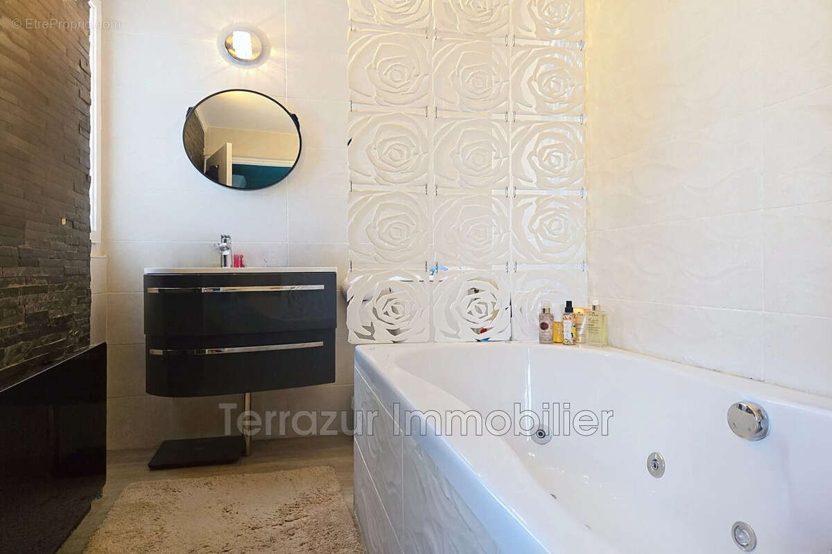Appartement 103 m² à Vallauris  - photo 8