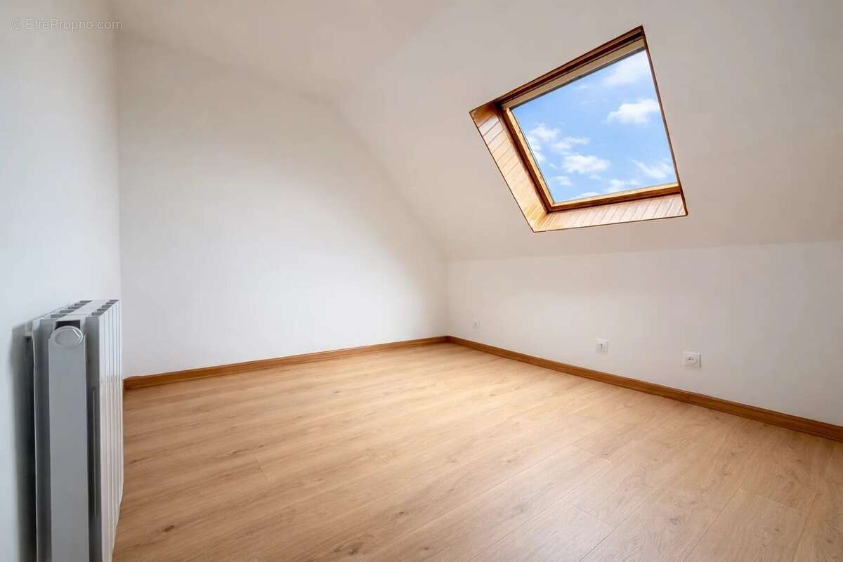 Maison à TOURNAN-EN-BRIE