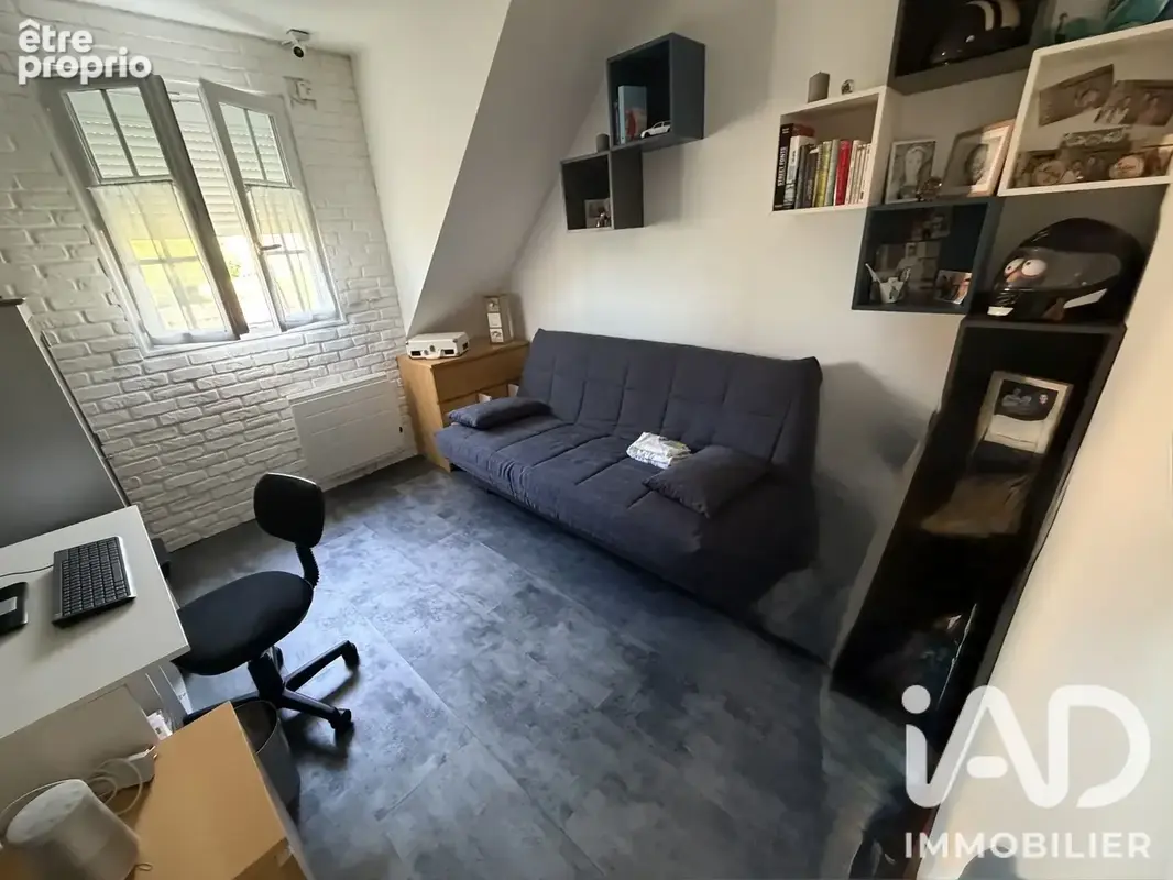 Photo 8