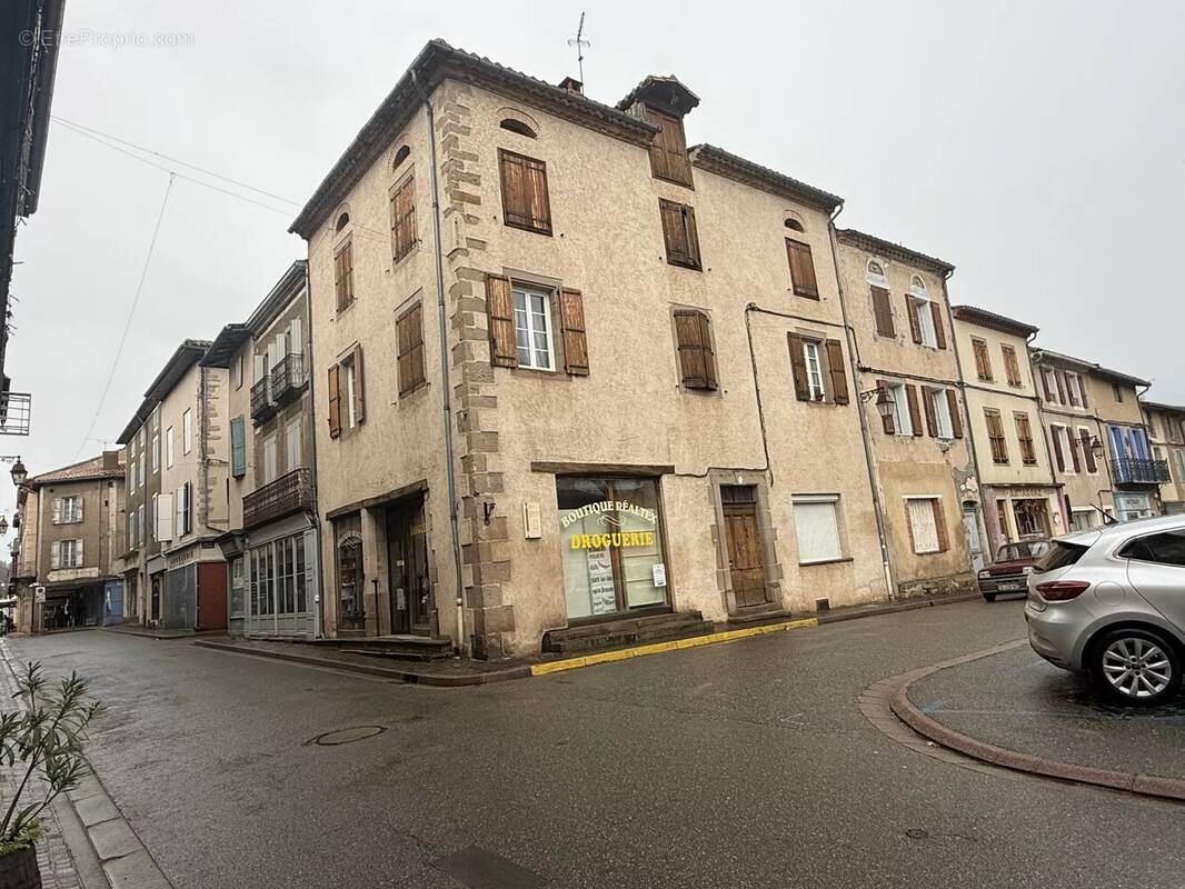 Appartement à REALMONT