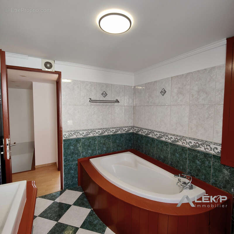 Appartement à NANTERRE