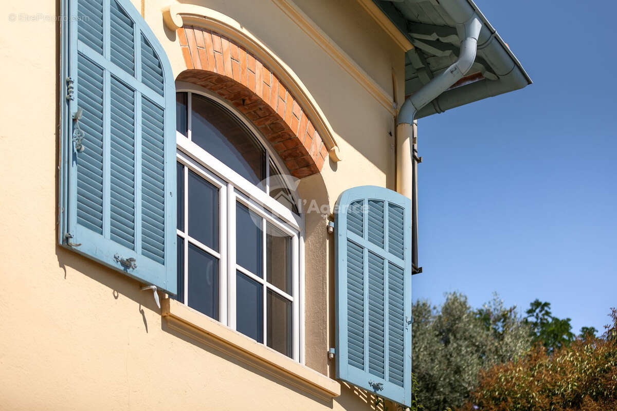 Maison à VALLAURIS