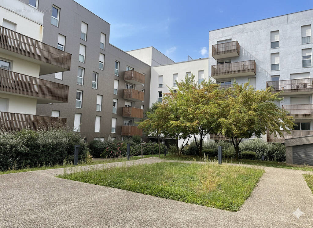 Appartement à BONNEUIL-SUR-MARNE
