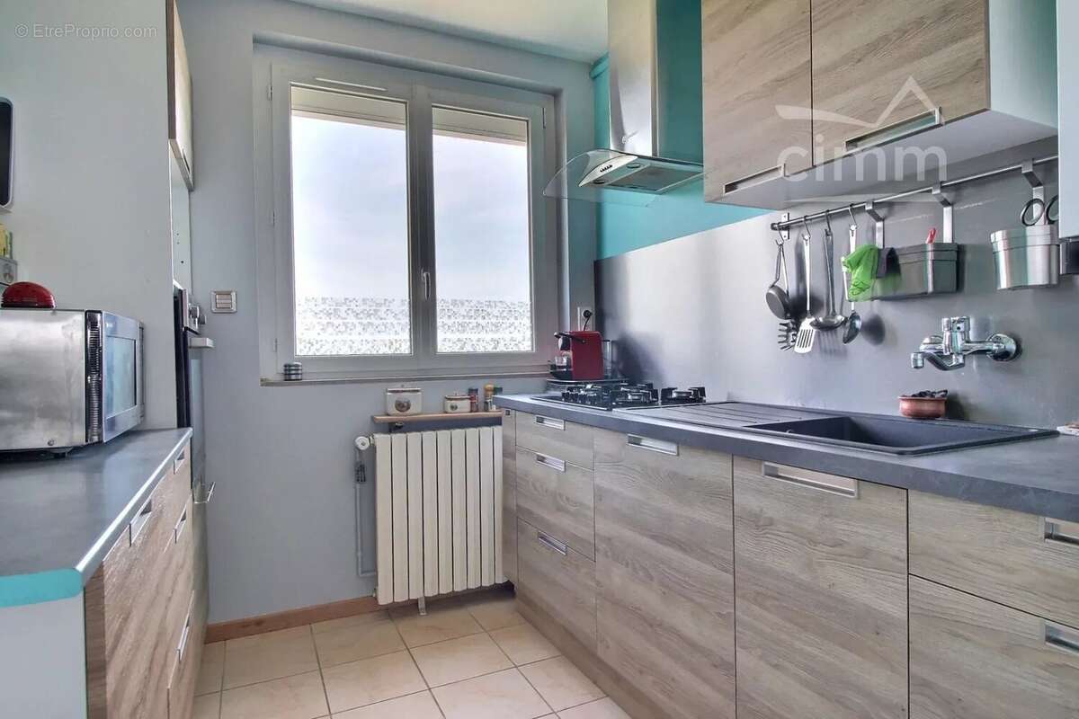 En exclusivité à Bourges rue de Mazières !! - photo 4