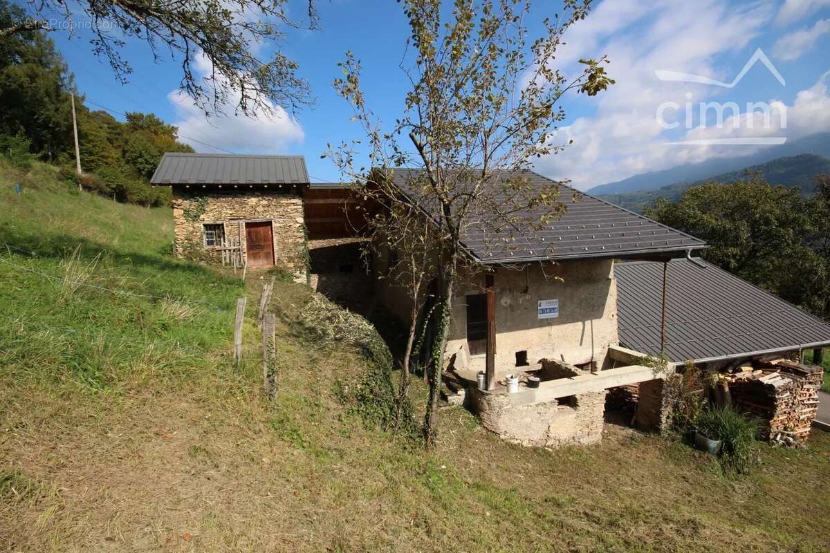 Maison à LA ROCHETTE