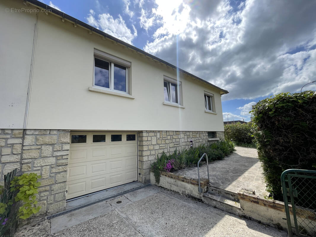 Maison à FRENEUSE