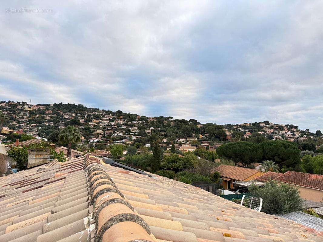 Maison à BORMES-LES-MIMOSAS