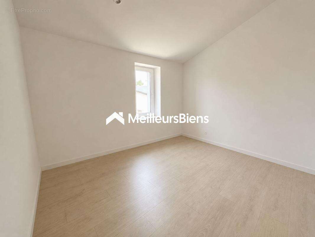 Maison de village de type T4/T5 155 m2, avec petite cour extérieure - photo 13