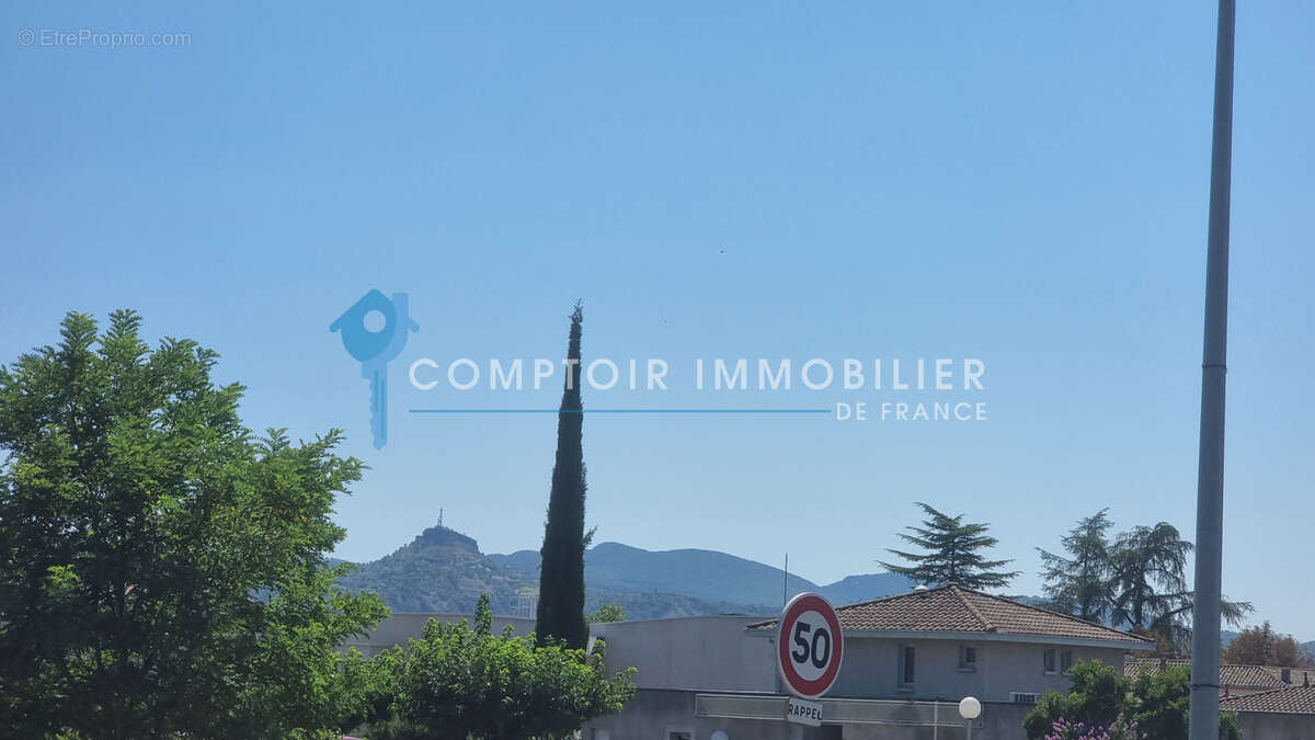 Dépt. 07 - A VENDRE à RUOMS - Belle parcelle constructible de 1.500 m2 en Zone UC - photo 3