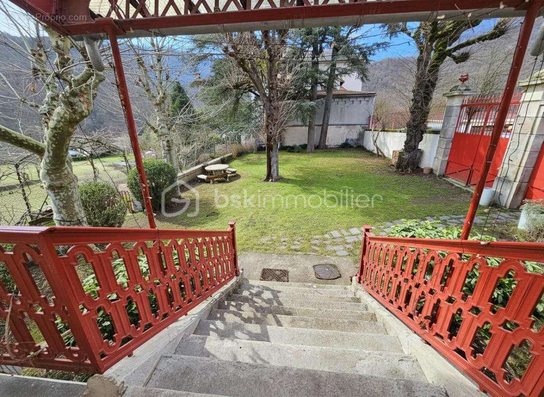 Maison à SAINT-PAUL-EN-CORNILLON